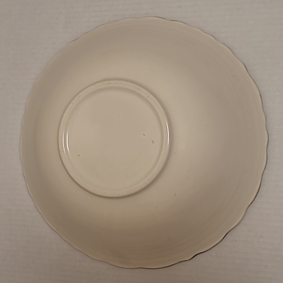 Vintage Metlox Poppytrail Large Bowl with Blue Grapes - Picture 12 of 16